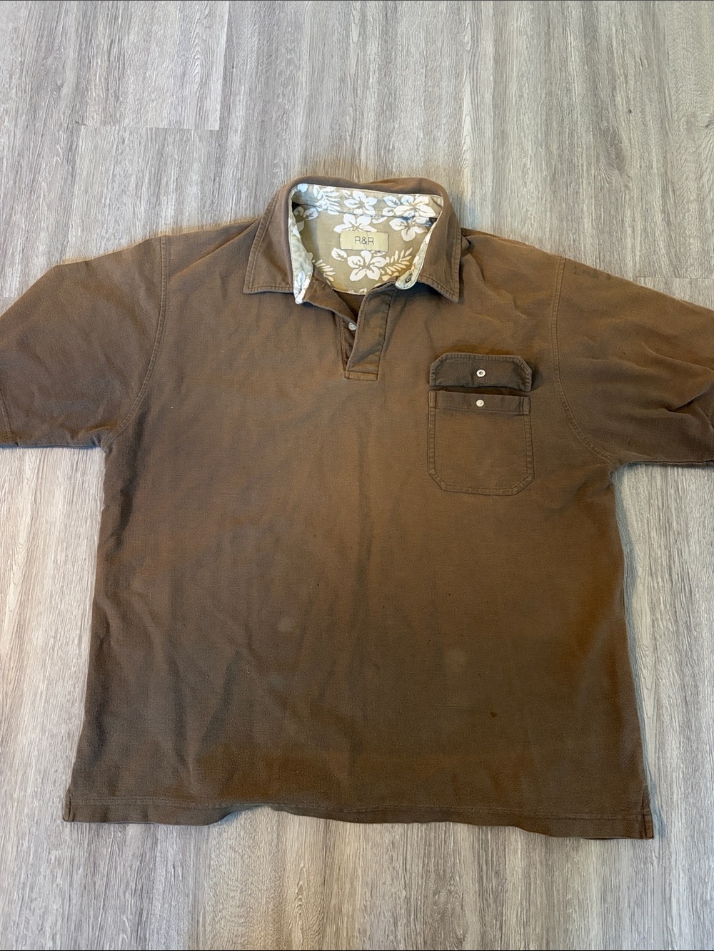 Men's vintage Brown Short-Sleeve Polo with Chest Pocket
